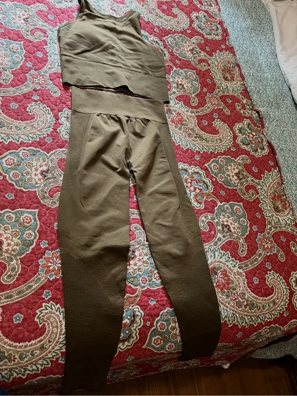 H&M Olive Green Ribbed High-Waisted Seamless Activewear Set Matching Set